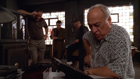 1 сезон 10 серия: Хит есть хит