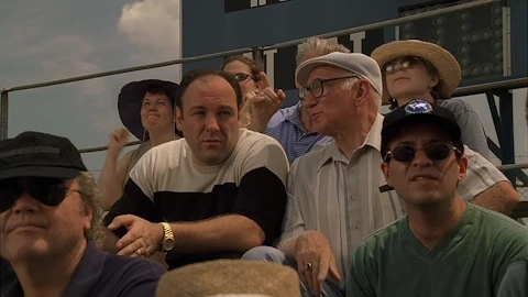 1 сезон 6 серия: Мир по Сопрано