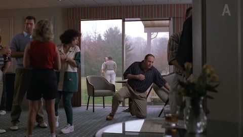 2 сезон 11 серия: Под домашний арест