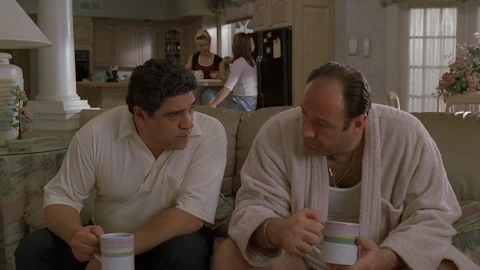 2 сезон 1 серия: Заходит парень в кабинет к психиатру...