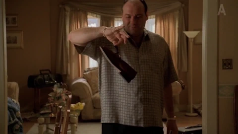 4 сезон 2 серия: Шоу не будет