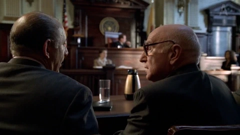 4 сезон 13 серия: Белые крыши